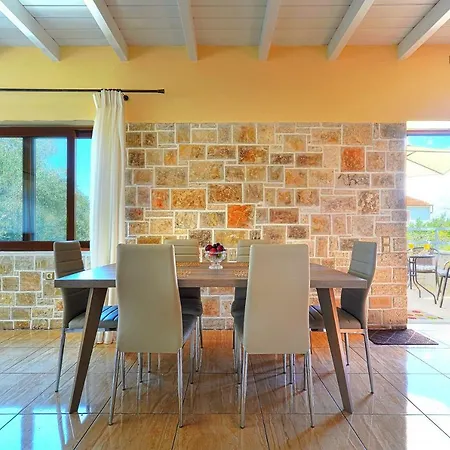 Billy's House Holiday home Ozias